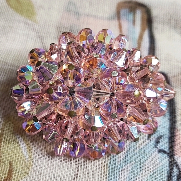 LAGUNA Light Pink Aurora Borealis Crystal Vintage Clip Silver Tone Earrings - Picture 7 of 8